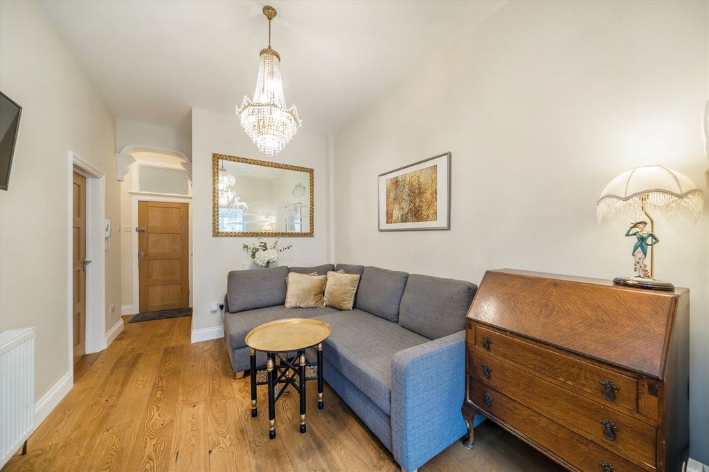 Property photo 3 of 6