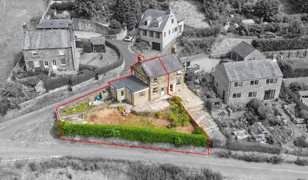 Property photo 1 of 13 Back And White Boundary Pic.Jpg