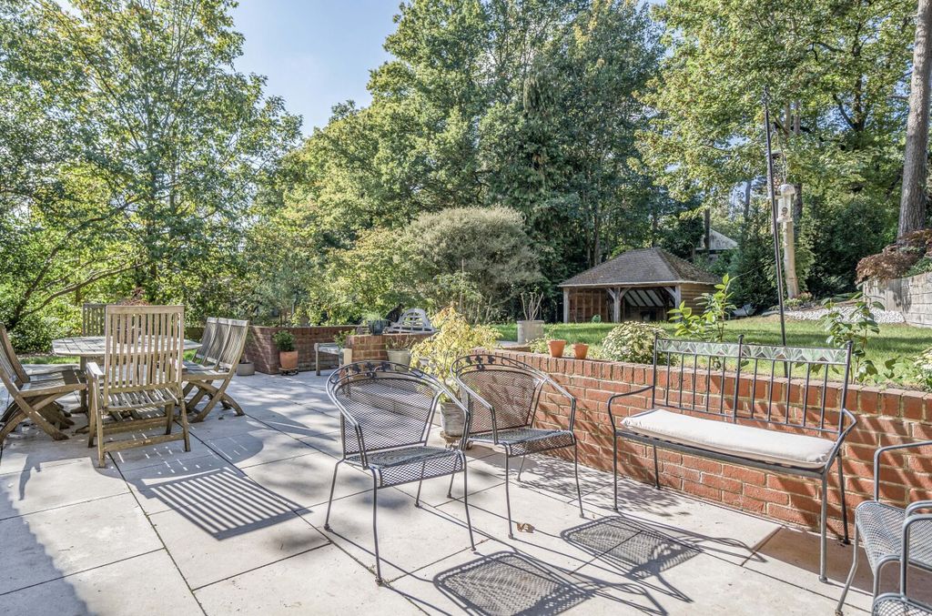 Property photo 3 of 28 1358443-3-68Dbebb...