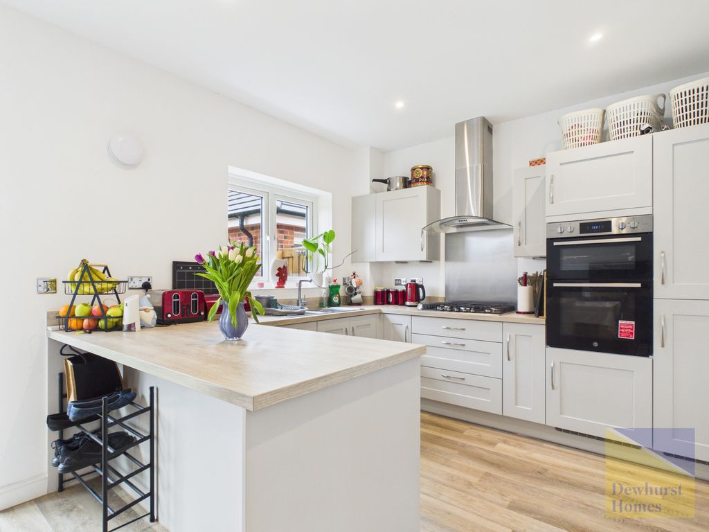 Property photo 3 of 20