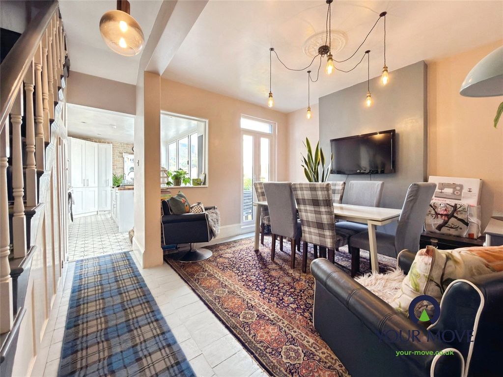 Property photo 3 of 13 Dining Room