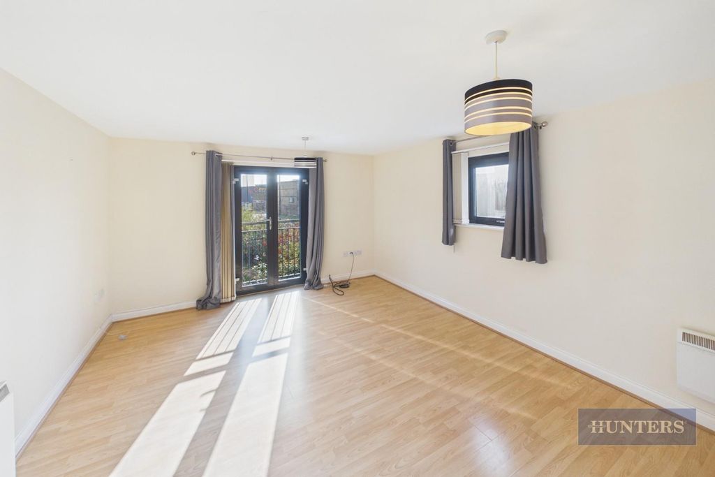 Property photo 3 of 9 Cam05152G0-Pr0388-Still005.Jpg