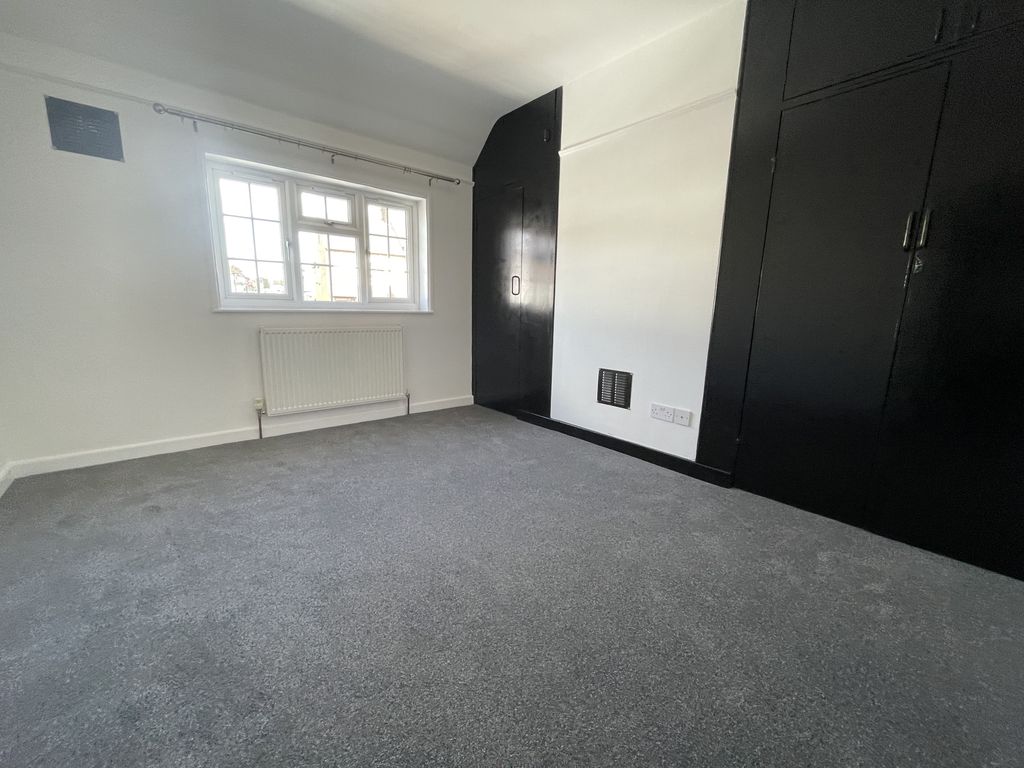 Property photo 3 of 6 Image