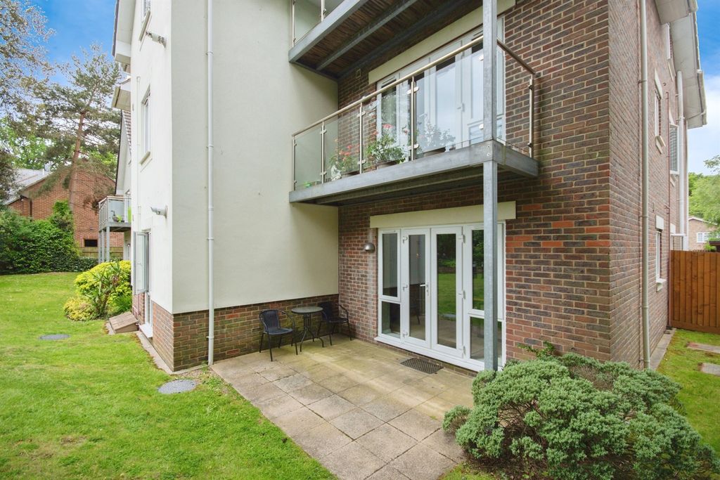 Property photo 2 of 16