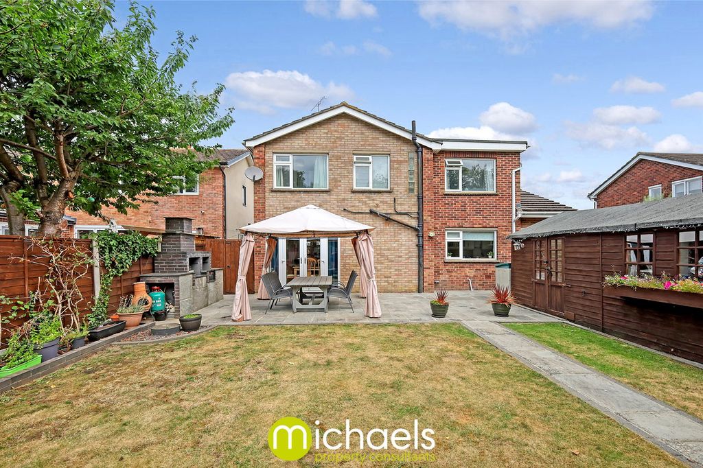 Property photo 1 of 32