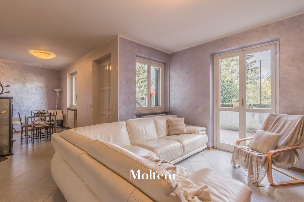 Property photo 1 of 35