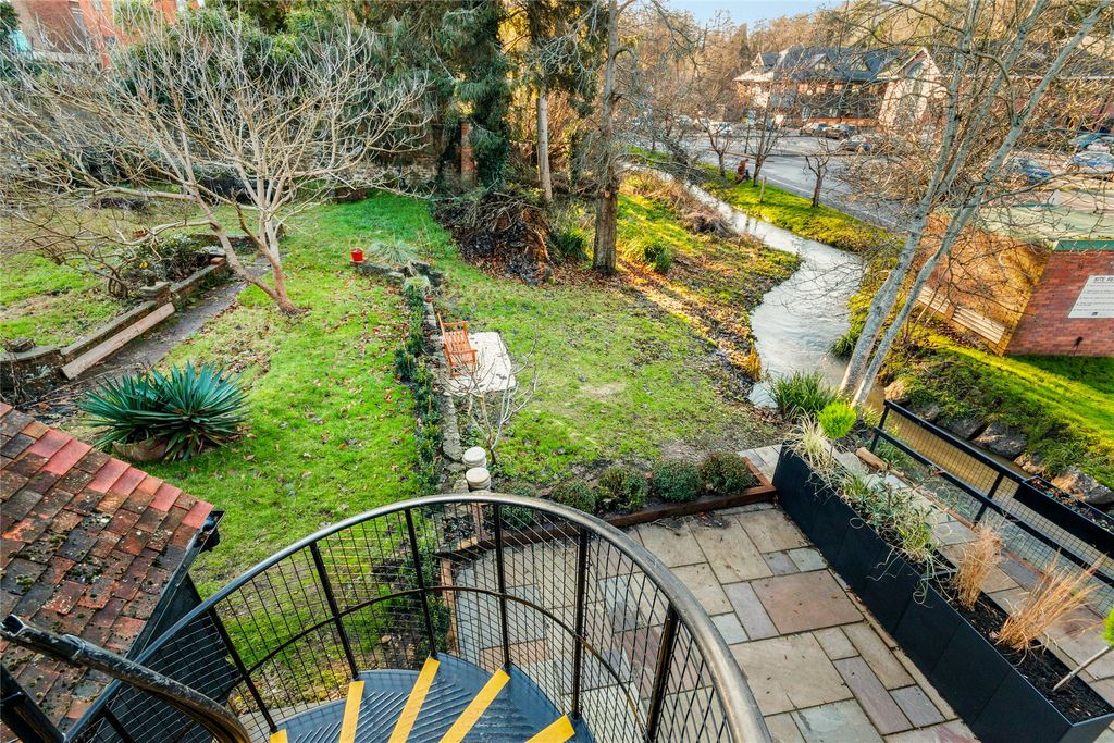 Property photo 3 of 21 Picture No. 15