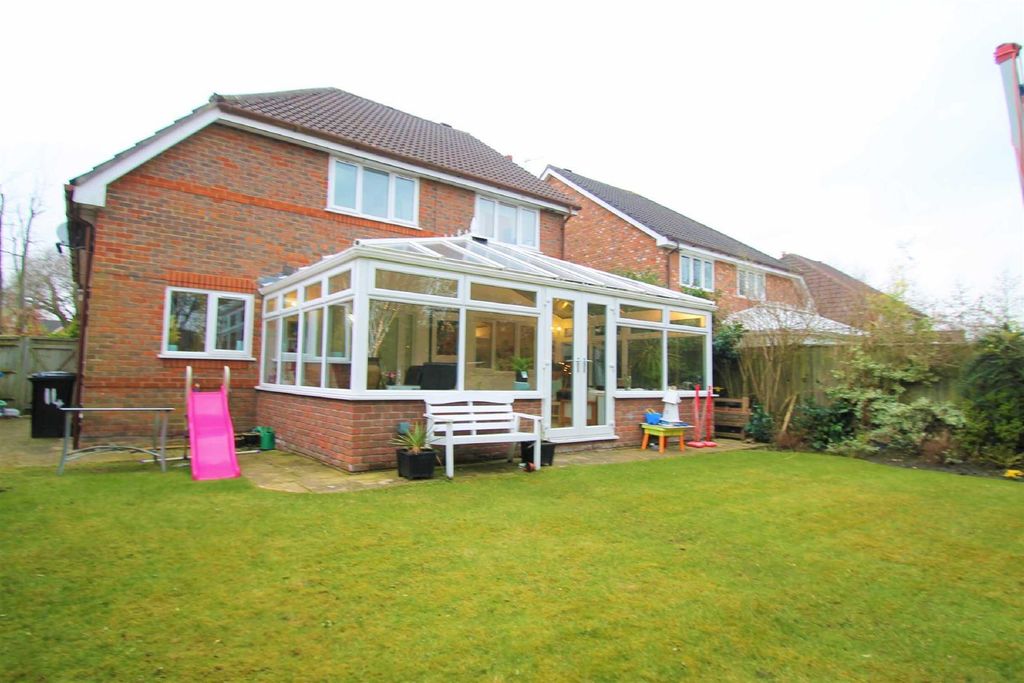 Property photo 2 of 18
