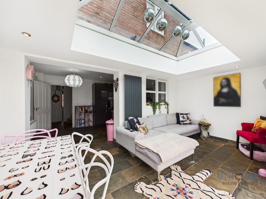 Property photo 3 of 26