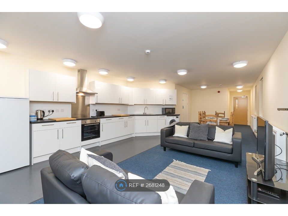 Property photo 3 of 20 Shared Space