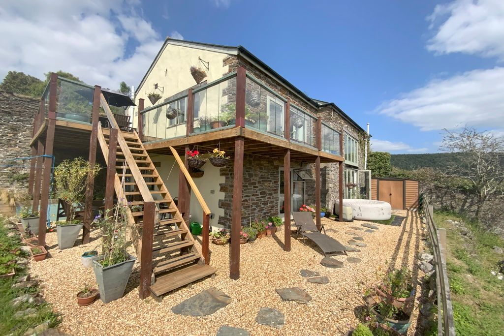 Property photo 1 of 41