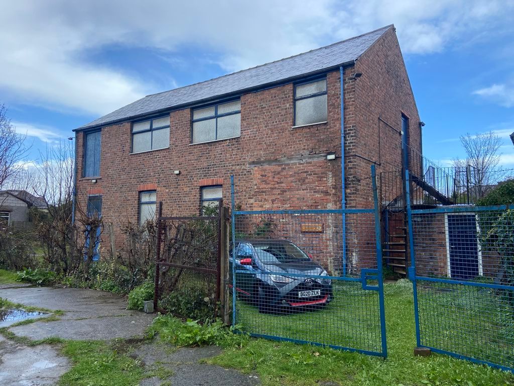 Property photo 1 of 11 Photo 10