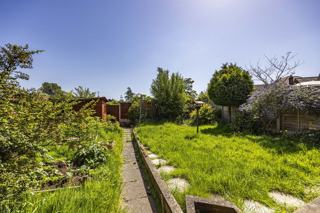 Property photo 2 of 11