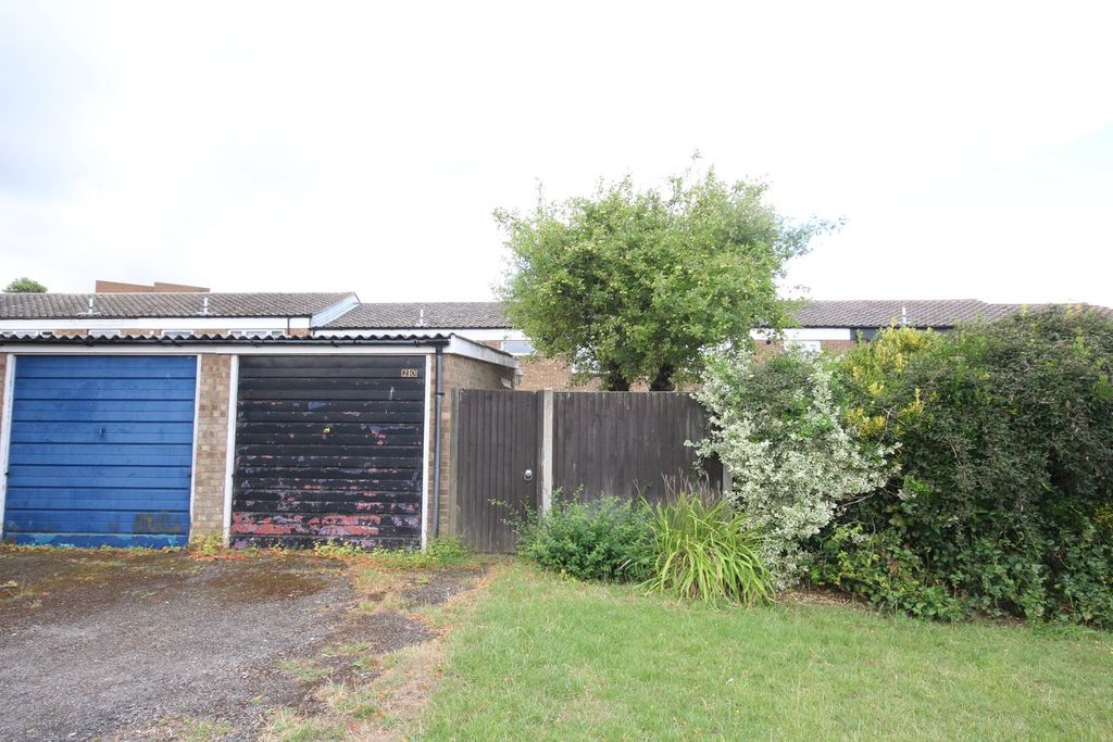 Property photo 2 of 11