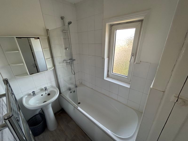 Property photo 3 of 4 Photo 10