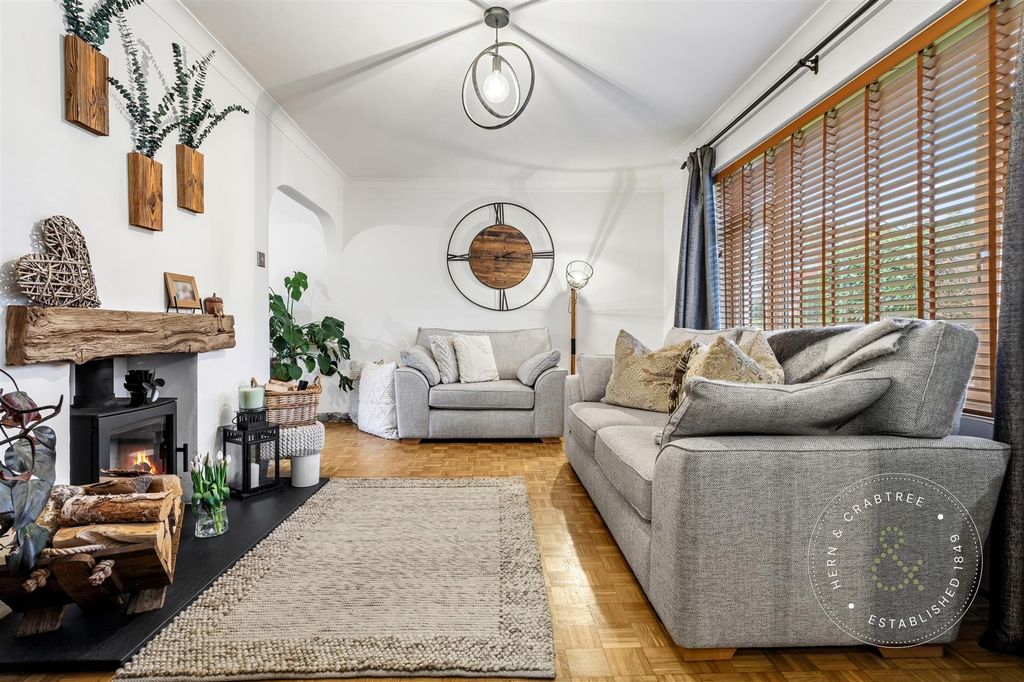 Property photo 2 of 41 Handc-081.Jpg