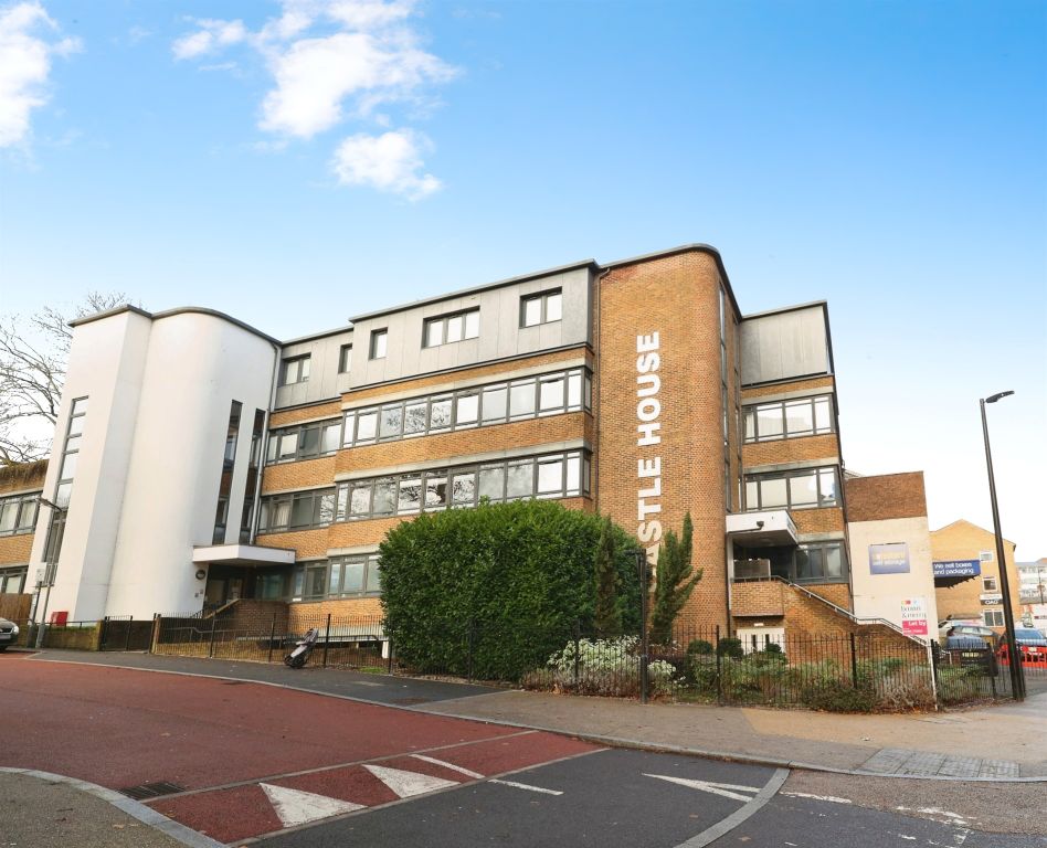 Property photo 1 of 9