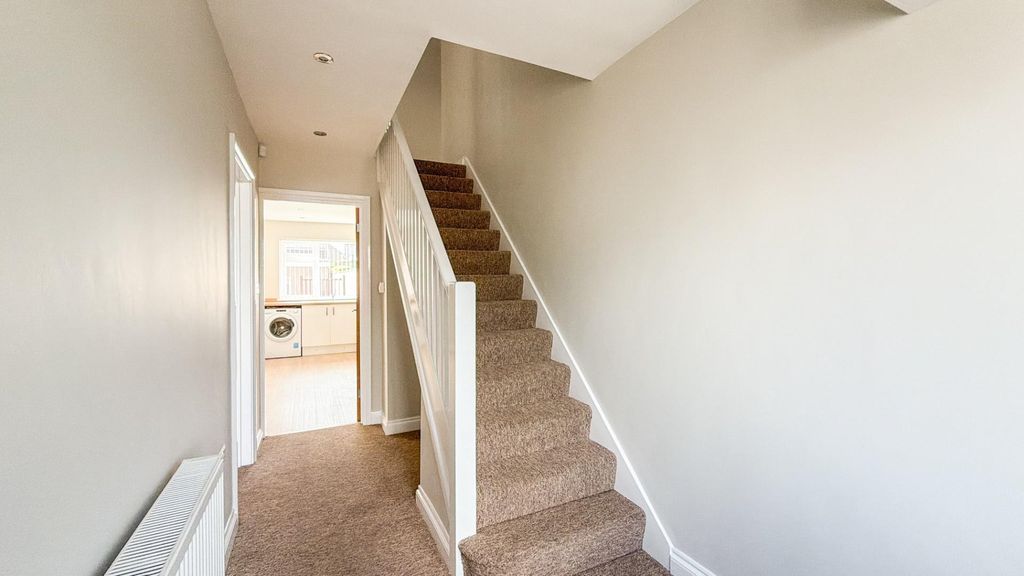 Property photo 3 of 15 Apc_6956.Jpg