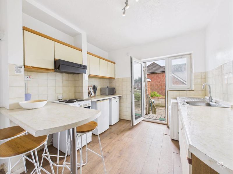 Property photo 2 of 10 Photo 13