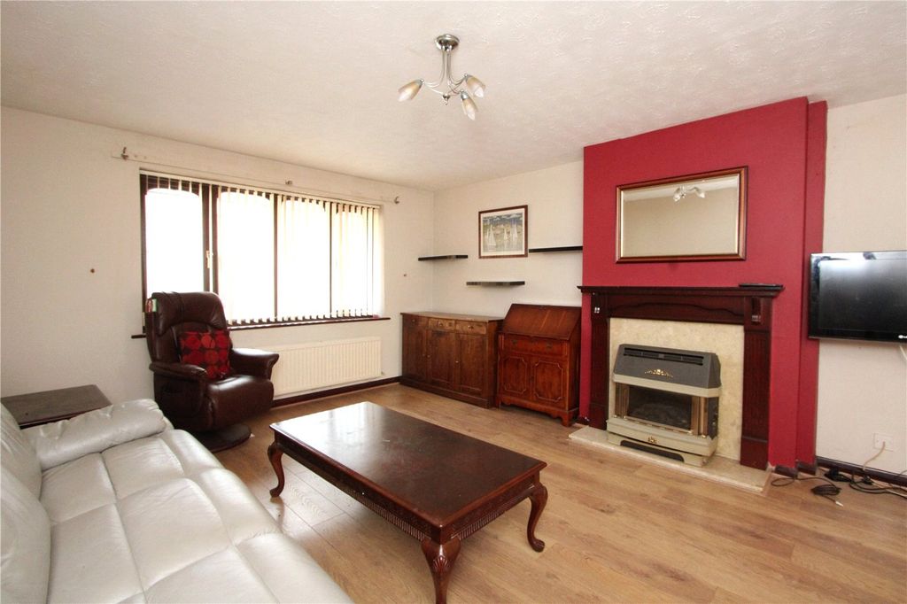 Property photo 2 of 14 Picture No. 02