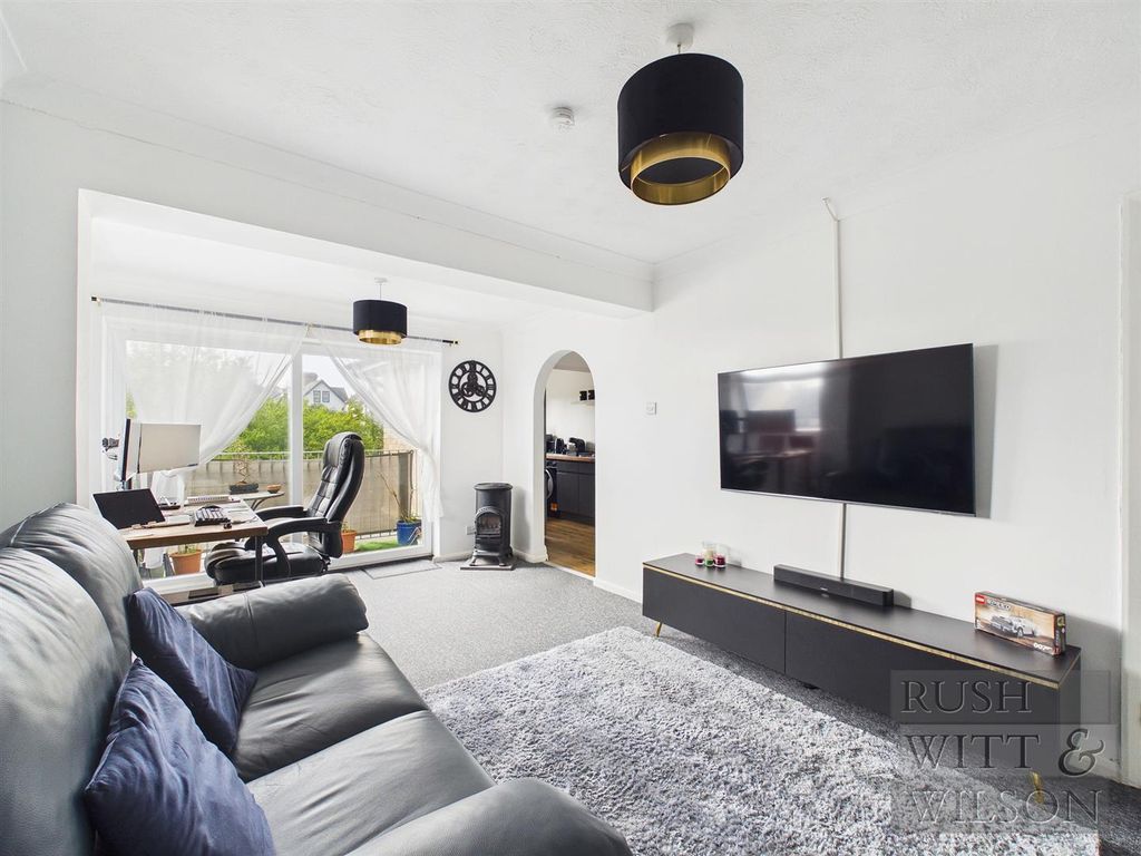 Property photo 1 of 25