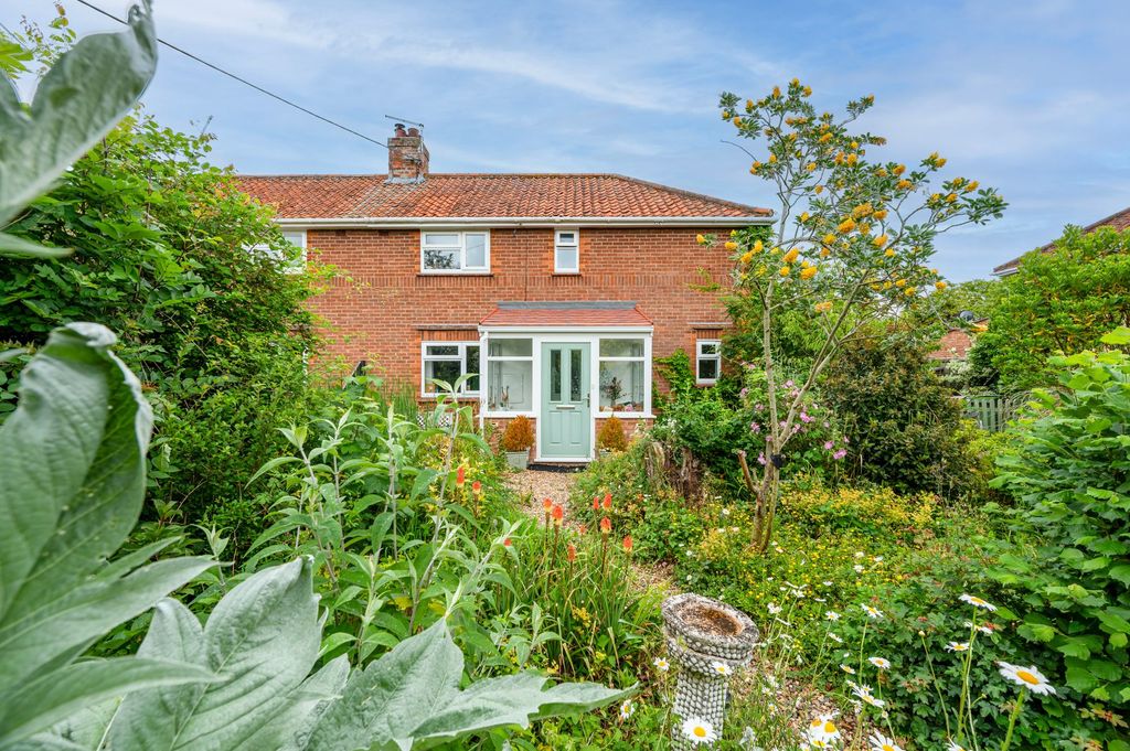 Property photo 1 of 22