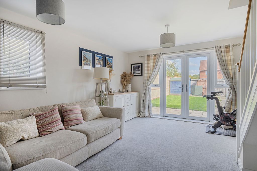 Property photo 3 of 18