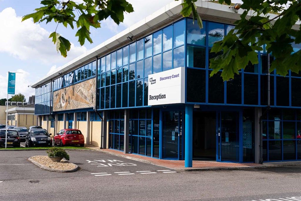 Property photo 1 of 7 Photo 6