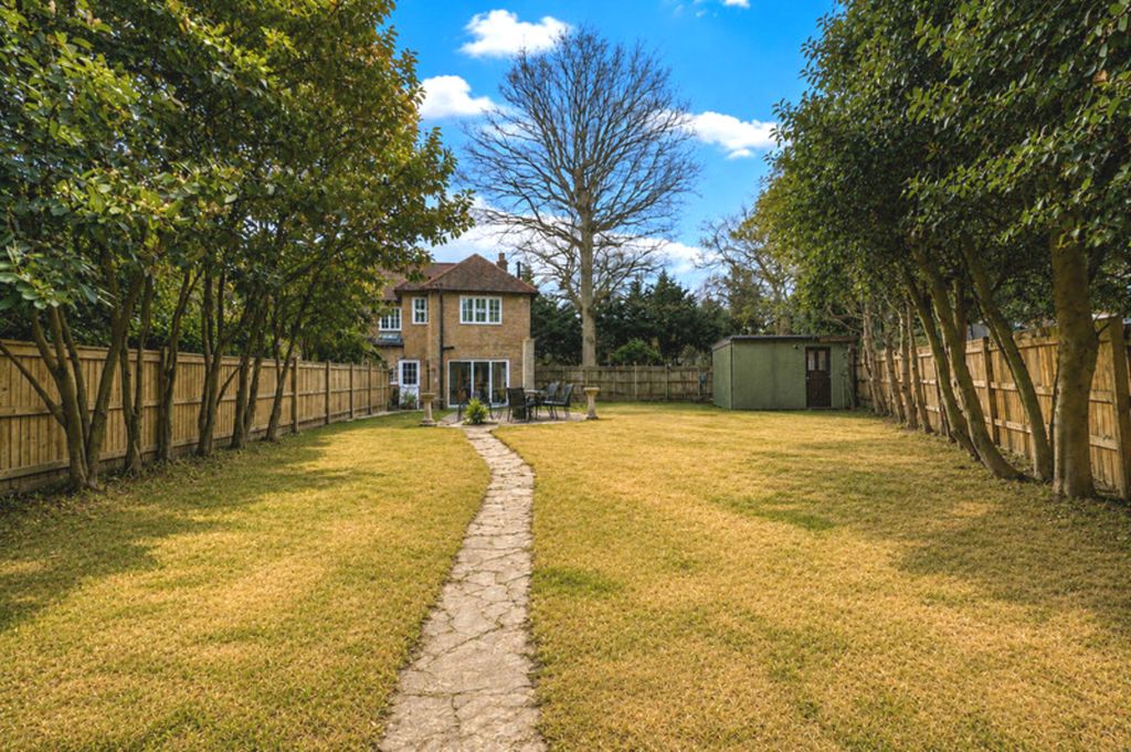 Property photo 1 of 20