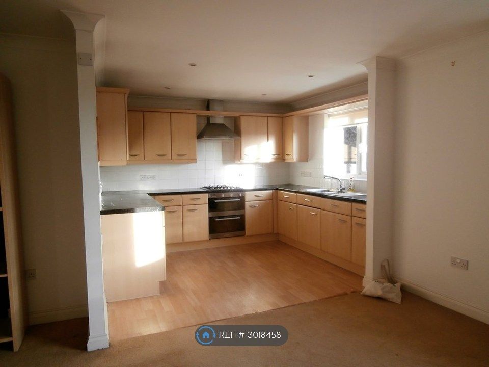 Property photo 2 of 7 Kitchen