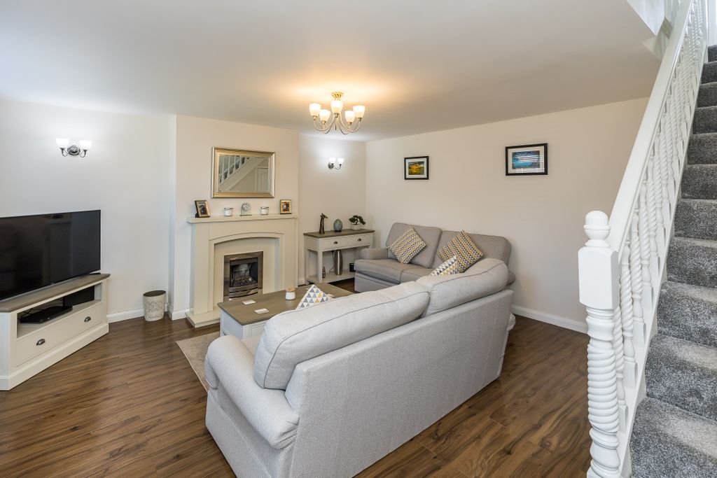 Property photo 3 of 21 Img_0352