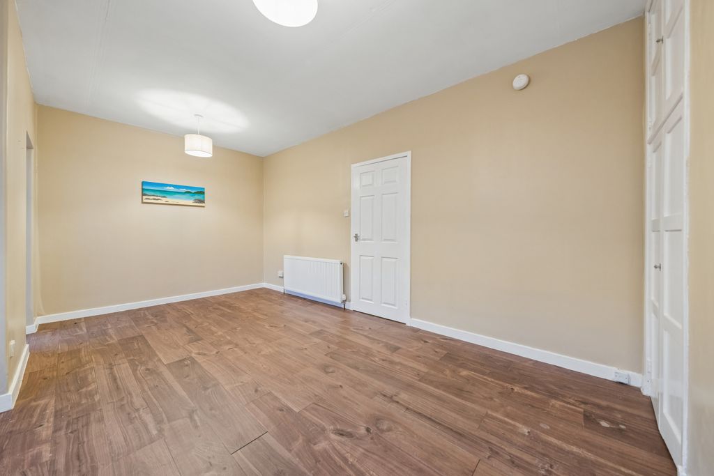Property photo 3 of 19 Picture No. 03