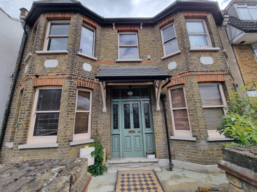 Property photo 1 of 21