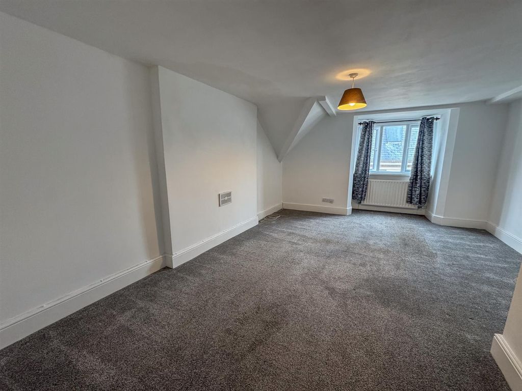 Property photo 3 of 10 Flat 5, 20 Michael St-10.Jpg