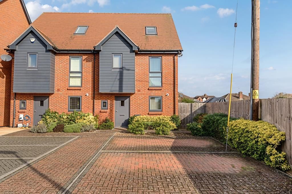 Property photo 1 of 23 External