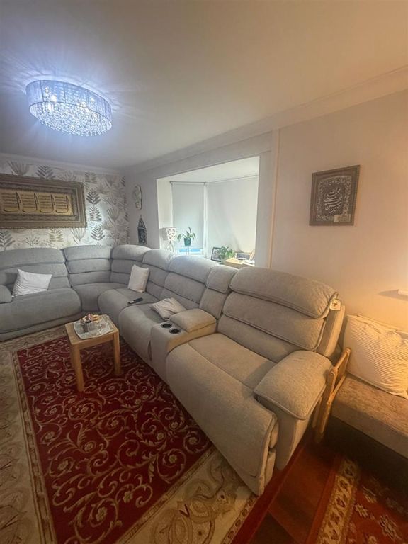 Property photo 2 of 18 Living Room