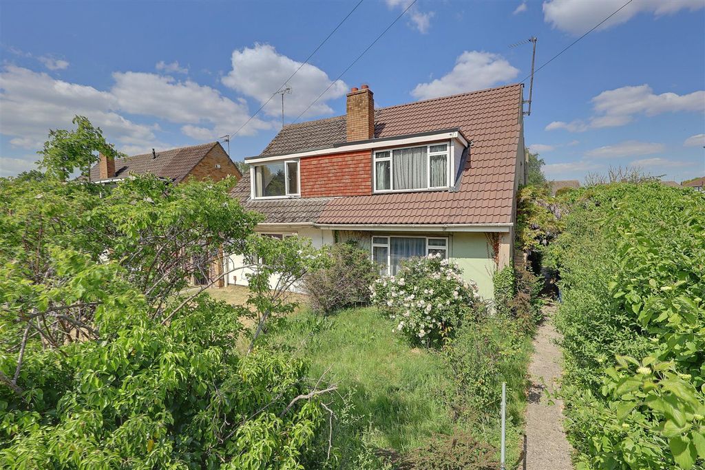 Property photo 1 of 6