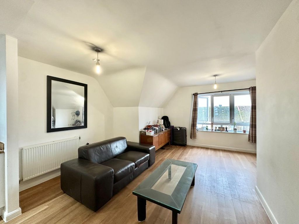 Property photo 3 of 11 Img_9929.Jpg