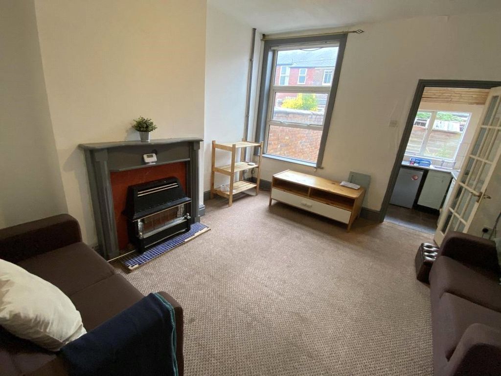 Property photo 2 of 8 Picture No. 05