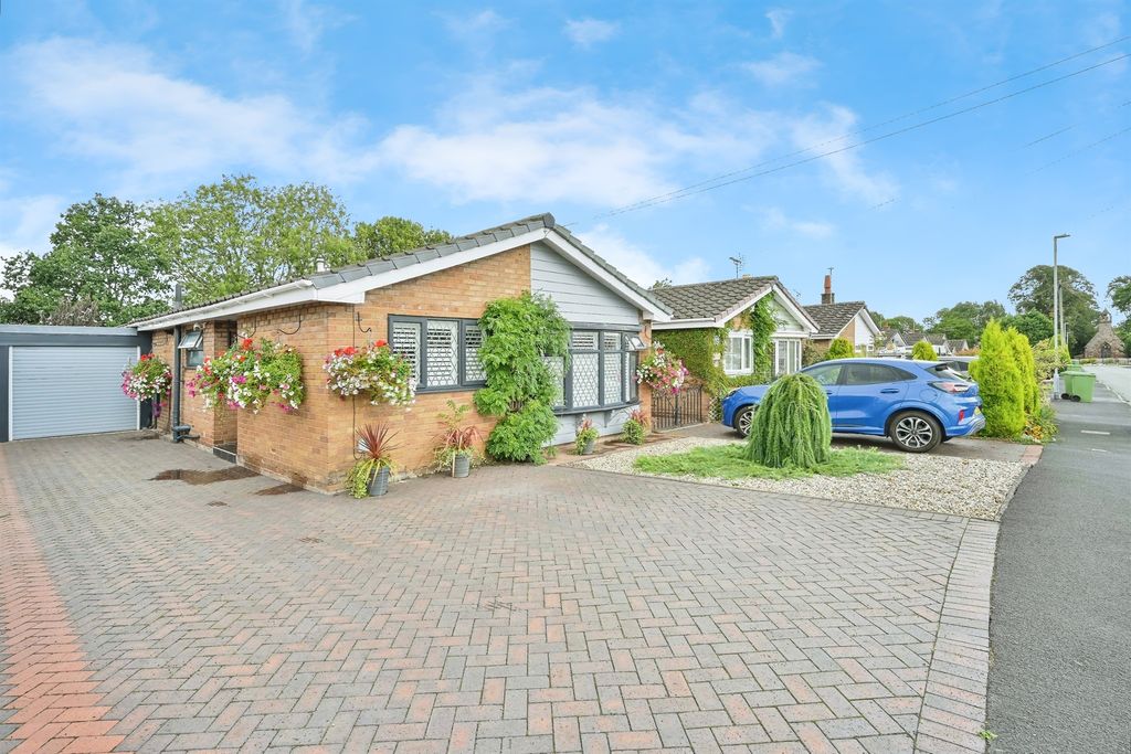 Property photo 1 of 24