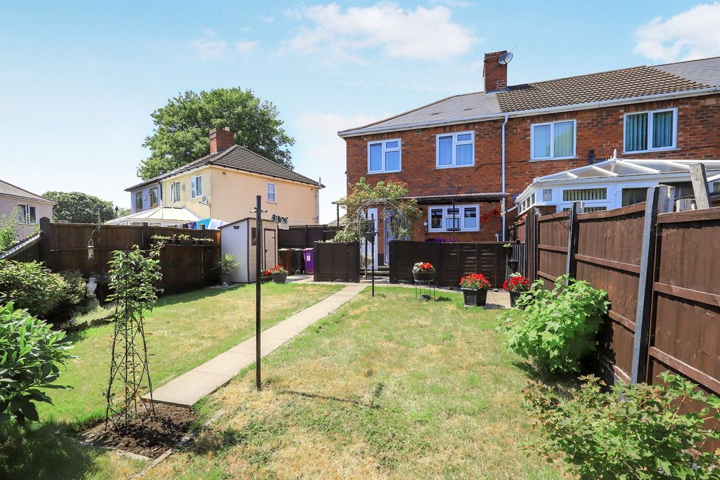 Property photo 2 of 16