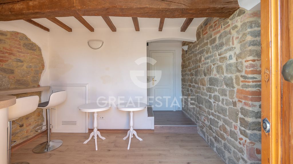 Property photo 2 of 38 Interiors