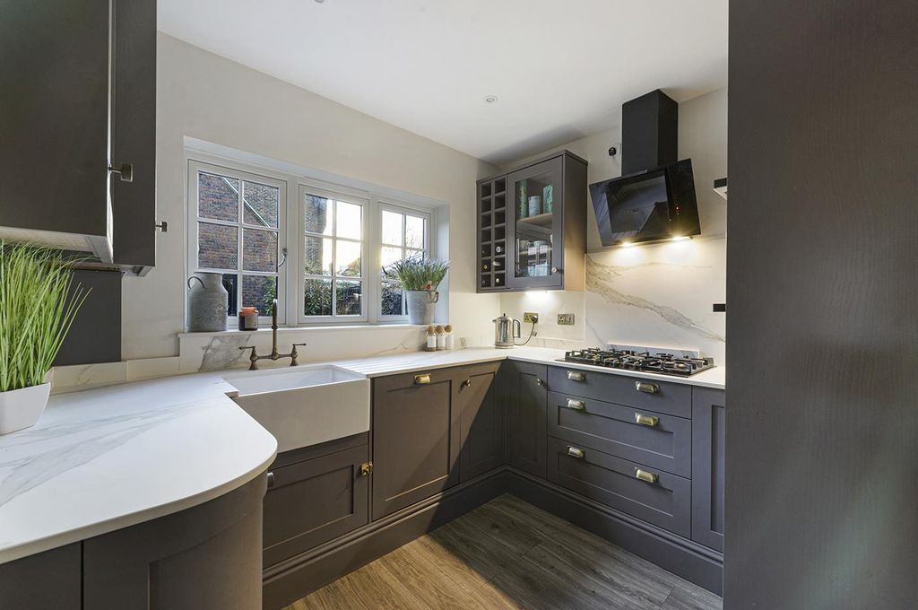 Property photo 3 of 22 35Braeburn07.Jpg