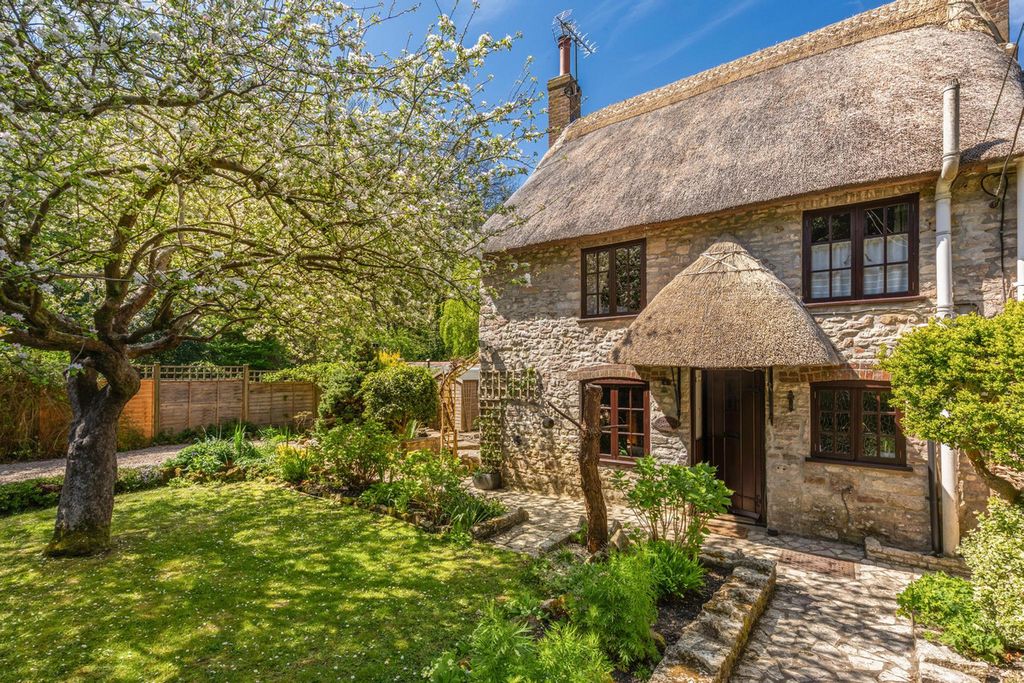 Property photo 1 of 19