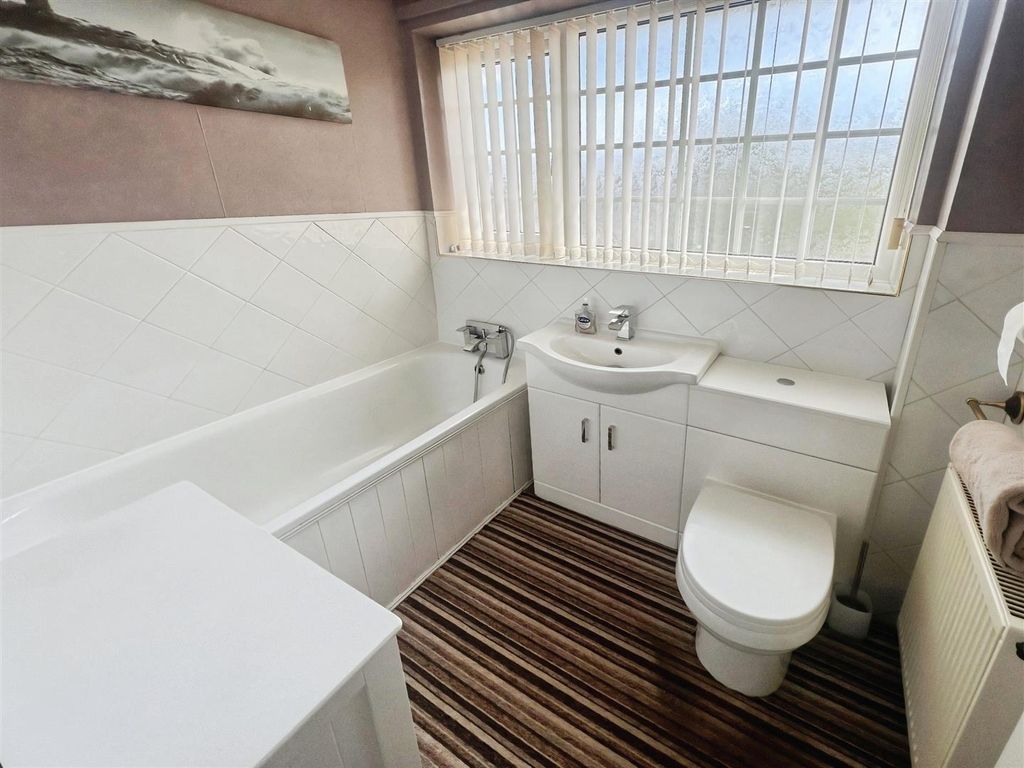 Property photo 3 of 12 Family Bathroom