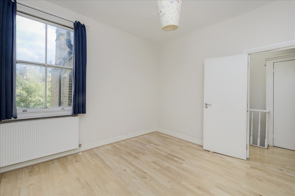Property photo 3 of 6
