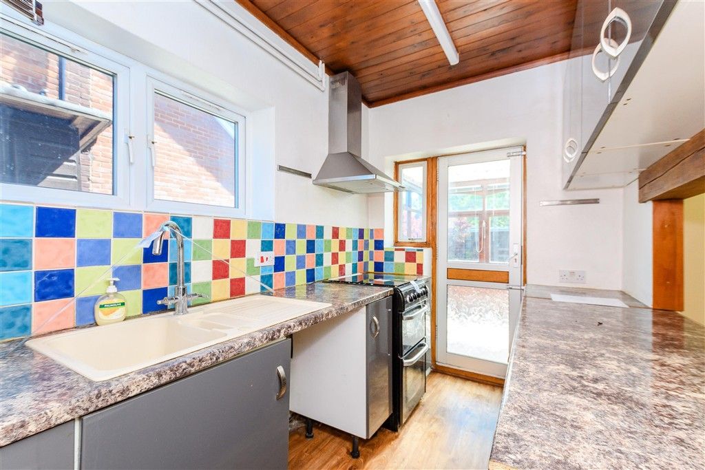 Property photo 2 of 15 Kitchen