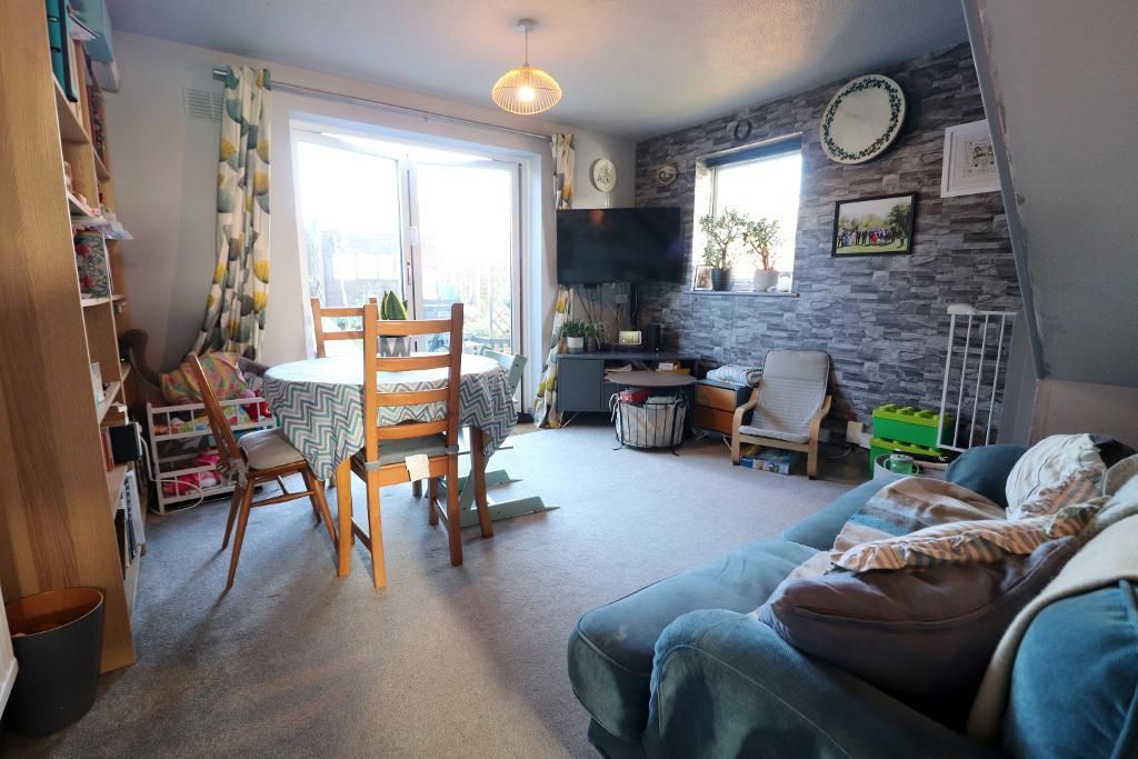 Property photo 2 of 7 Photo 2