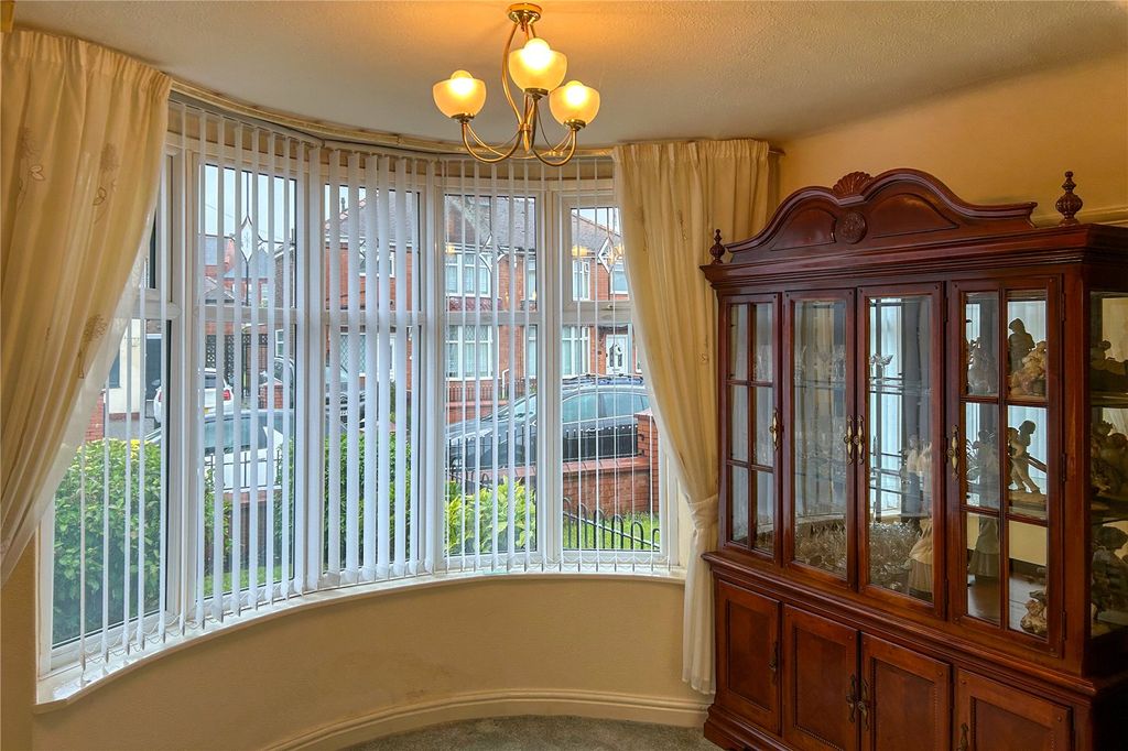 Property photo 2 of 25 Picture No. 29