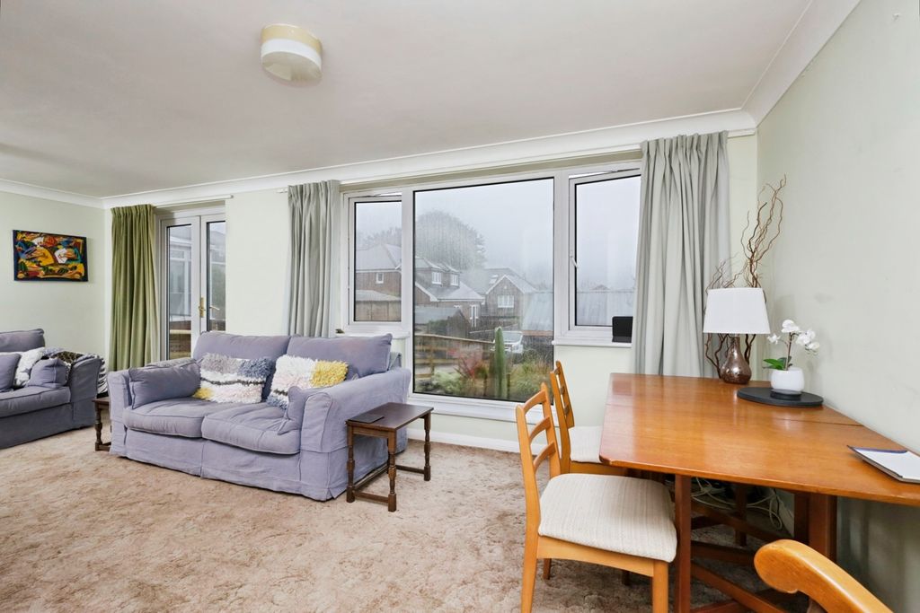 Property photo 3 of 13 Photo